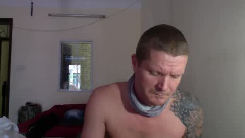 rabbit_eyes69 online show from December 9, 3:18 am