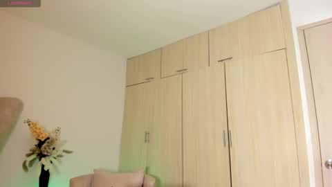 natalia  -  online show from October 6, 2:42 am