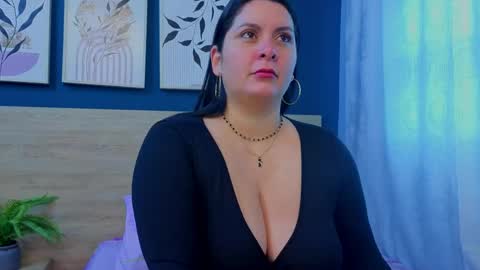 Rachel online show from May 11, 11:49 am