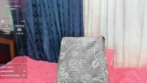 Snapshot of rachel_dubois chatting on February 21, 4:40 am Rachel online show from February 21, 4:40 am