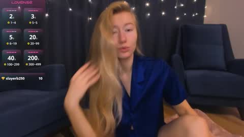 Rachel online show from November 22, 3:16 am