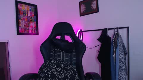 rachell_420 online show from February 21, 10:44 pm