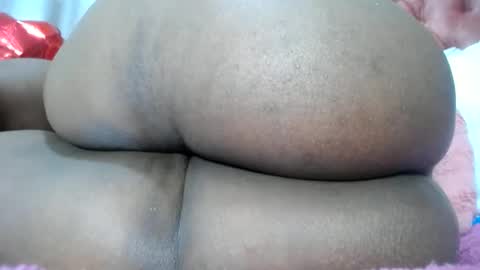 Snapshot of rachell__hot chatting on March 1, 9:37 pm RACHELL online show from March 1, 9:37 pm