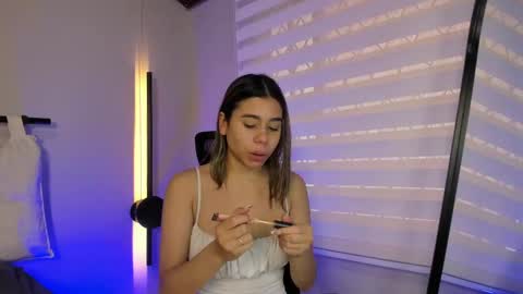 Snapshot of rachell_criss chatting on September 18, 1:57 pm Rachell online show from September 18, 1:57 pm