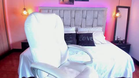 Rachel online show from December 21, 2:37 pm