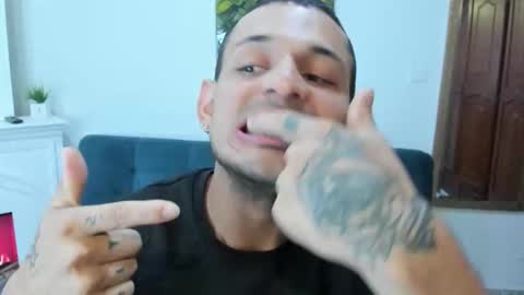 rachell_jacob online show from May 1, 11:04 am
