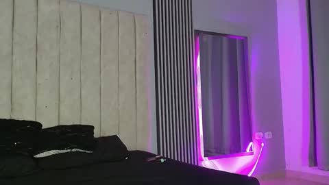 Snapshot of rachell_owen chatting on October 2, 5:03 am rachell_owen online show from October 2, 5:03 am