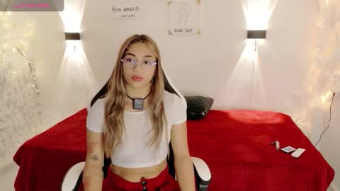 rachell_owen online show from March 2, 8:37 pm