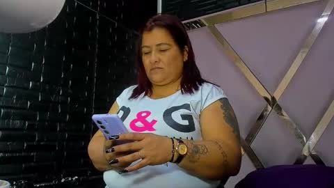 RachellRs online show from February 8, 1:25 pm