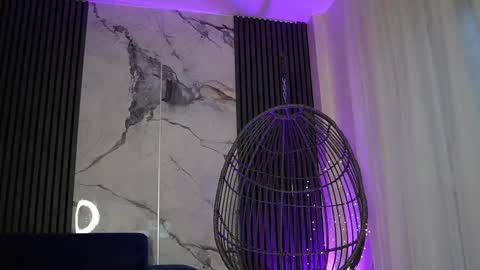 Ann online show from November 20, 5:18 am