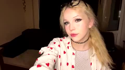 Lily online show from March 26, 9:53 pm