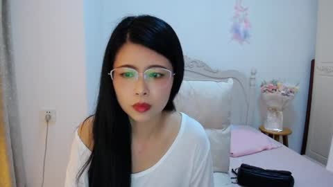 rachelwatts online show from May 24, 10:53 am