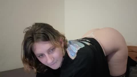 Snapshot of racoosty chatting on April 1, 6:16 pm racoosty online show from April 1, 6:16 pm