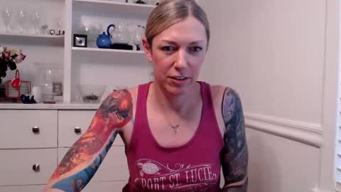 Snapshot of racytracy80 chatting on January 30, 10:30 pm Racy Tracy online show from January 30, 10:30 pm