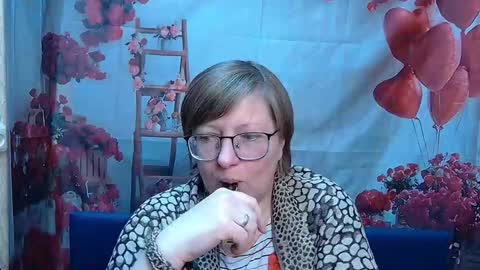 Snapshot of radachudna chatting on February 27, 12:16 pm RadaChudna online show from February 27, 12:16 pm