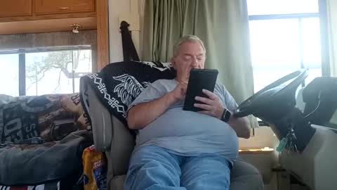 Radioman for fun online show from April 21, 7:06 pm