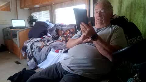 Radioman for fun online show from April 28, 2:55 pm