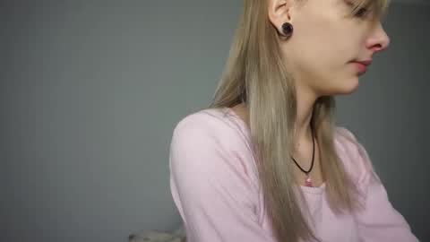 Sara online show from October 20, 2:50 pm