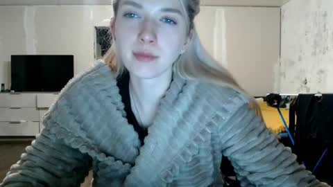 radish666 online show from June 3, 8:14 pm