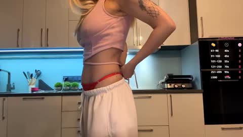 Mila online show from February 25, 3:54 pm