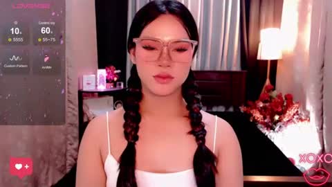 raeganclinton online show from September 28, 1:33 am