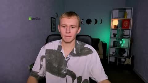 Snapshot of rafael_bien chatting on December 20, 10:11 am rafael online show from December 20, 10:11 am