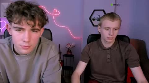 Snapshot of rafael_bien chatting on February 3, 1:49 pm rafael online show from February 3, 1:49 pm