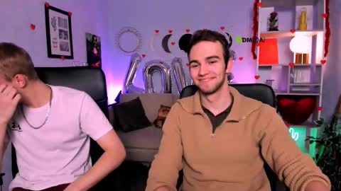 Snapshot of rafael_bien chatting on February 9, 6:39 am rafael online show from February 9, 6:39 am