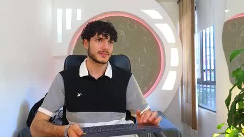 R A F A E L online show from September 9, 10:20 pm