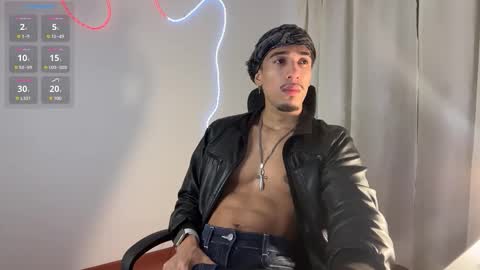 Snapshot of rafael_stone1 chatting on February 9, 2:04 am NEW IG online show from February 9, 2:04 am