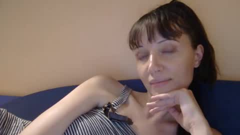 Rafaella online show from May 27, 10:51 pm