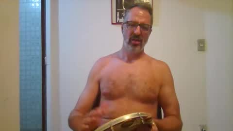 Snapshot of rafaelsel chatting on December 16, 9:53 pm Big Uncle Jungle online show from December 16, 9:53 pm