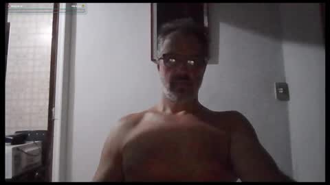 Snapshot of rafaelsel chatting on February 13, 2:51 am Big Uncle Jungle online show from February 13, 2:51 am