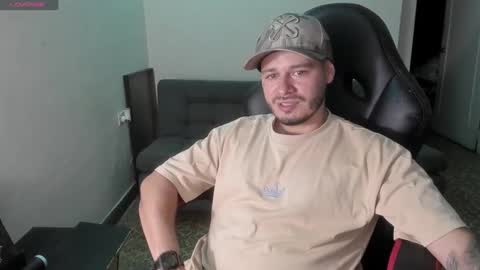 ragnar_lothbrok77 online show from September 24, 12:03 am