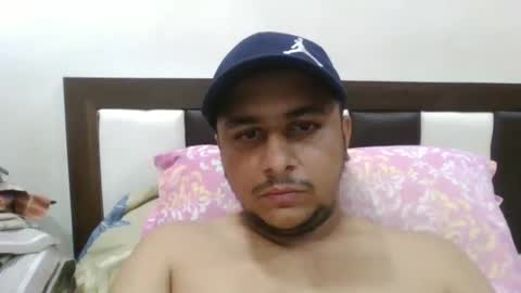 Snapshot of rahuldave007 chatting on December 8, 10:19 am Dave online show from December 8, 10:19 am