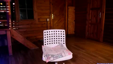 Snapshot of raichell_magicts chatting on October 1, 12:27 am 60 off online show from October 1, 12:27 am
