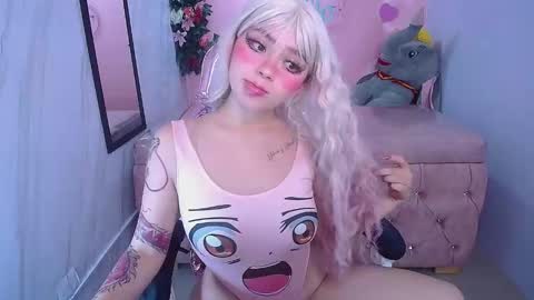 Snapshot of rainbowlover_ch chatting on October 14, 3:07 am Rainy online show from October 14, 3:07 am