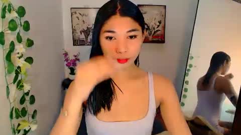 raindrizzle1706 online show from December 18, 12:49 am