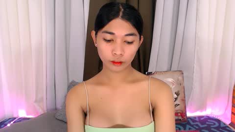 raindrizzle1706 online show from February 9, 5:39 pm