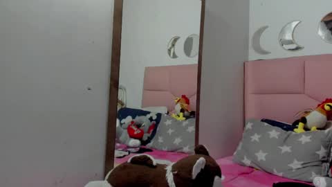  Nina  online show from May 20, 3:13 am