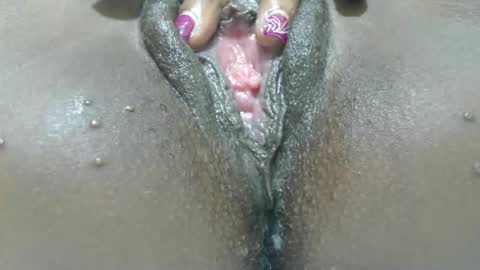 Snapshot of ramie19 chatting on March 27, 8:41 pm ramie19 online show from March 27, 8:41 pm