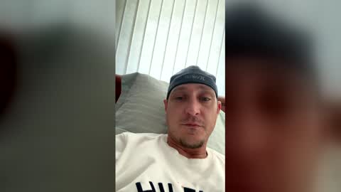 Snapshot of rammerhammer420 chatting on April 1, 4:48 pm rammerhammer420 online show from April 1, 4:48 pm