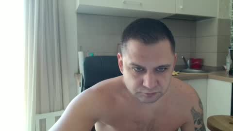 Snapshot of ramon0688 chatting on October 19, 9:54 am Ramon online show from October 19, 9:54 am
