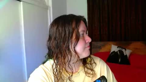 Ramona online show from April 2, 11:57 pm