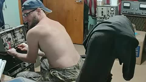 Randall online show from April 1, 10:51 pm