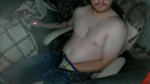 Snapshot of randomguy69759061 chatting on April 4, 12:35 pm randomguy69759061 online show from April 4, 12:35 pm