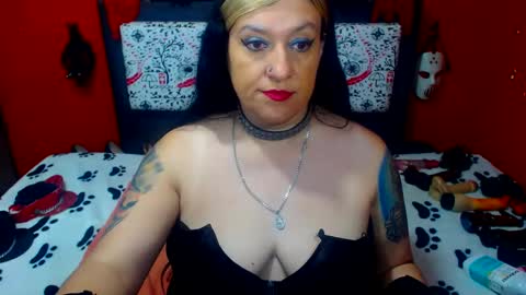 Snapshot of randymaturex01 chatting on January 29, 1:37 am Sonia online show from January 29, 1:37 am