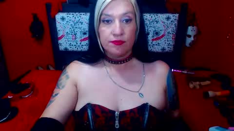 Snapshot of randymaturex01 chatting on February 8, 9:15 pm Sonia online show from February 8, 9:15 pm