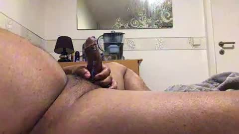 Snapshot of ranj00800 chatting on August 8, 10:23 pm ranj00800 online show from August 8, 10:23 pm