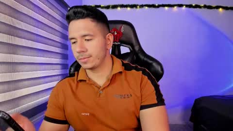 Jonas online show from February 24, 2:59 pm